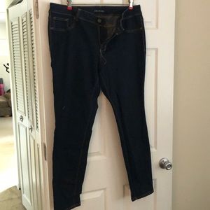 Dark skinny jeans